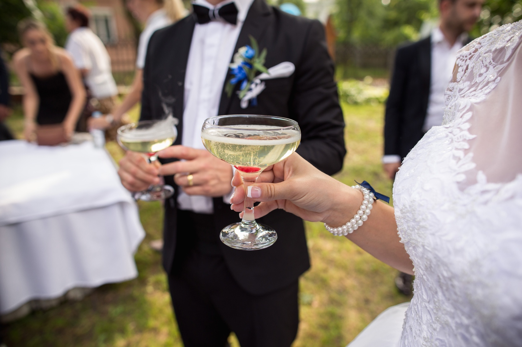 Trinquez à votre mariage avec le Champagne François Dubois !