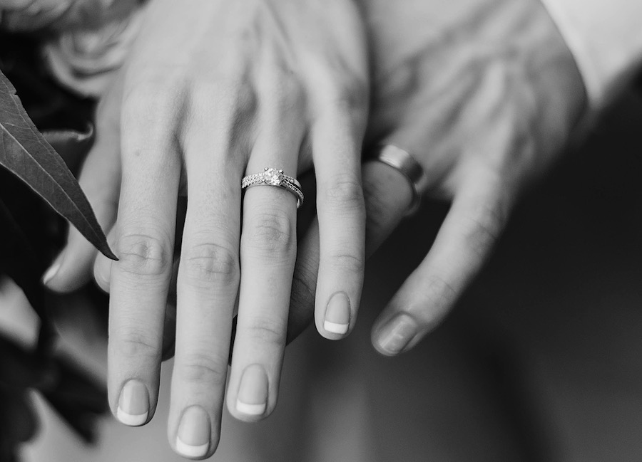 Créez votre bague de mariage sur-mesure avec Celinni !