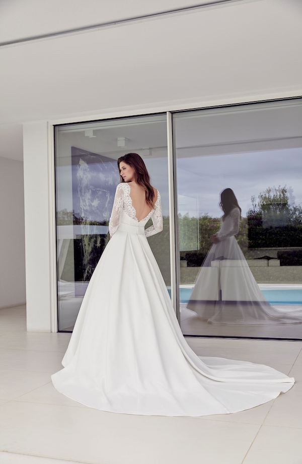 Modèle 222-10 - Divina Sposa