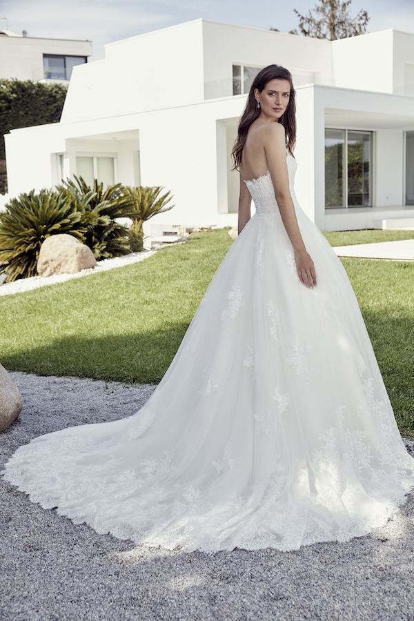 Modèle 222-21 - Divina Sposa
