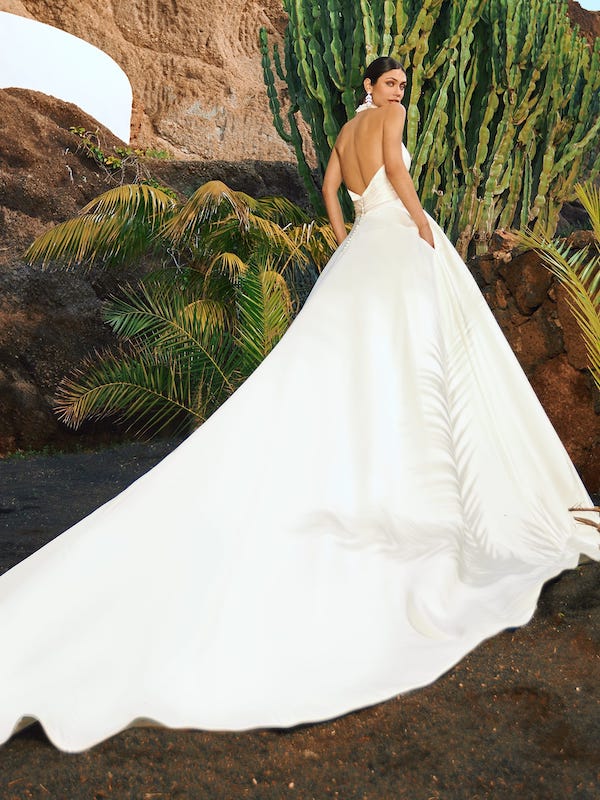 Uluru - Pronovias