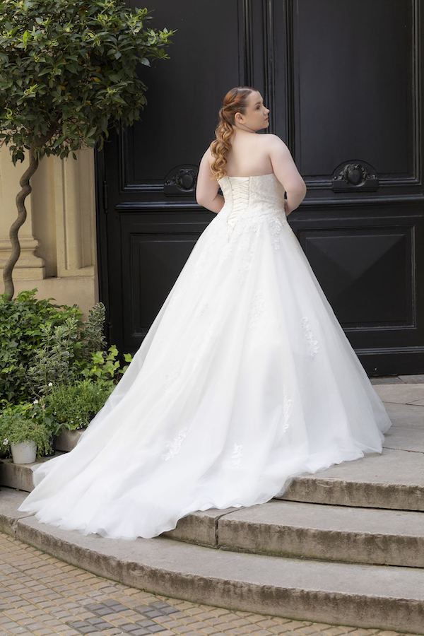 Modèle 228-01 - Curvy