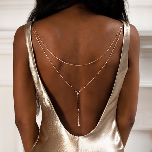 collier dos mariage 