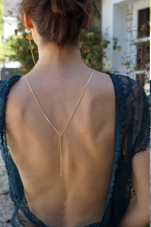 bijou de dos invitée mariage
