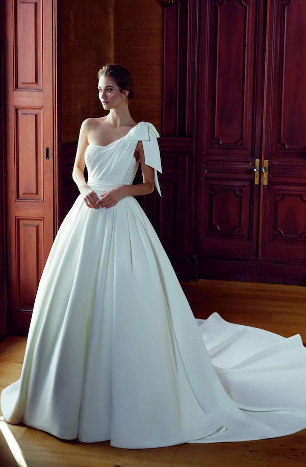 Modèle 232-32 - Divina Sposa