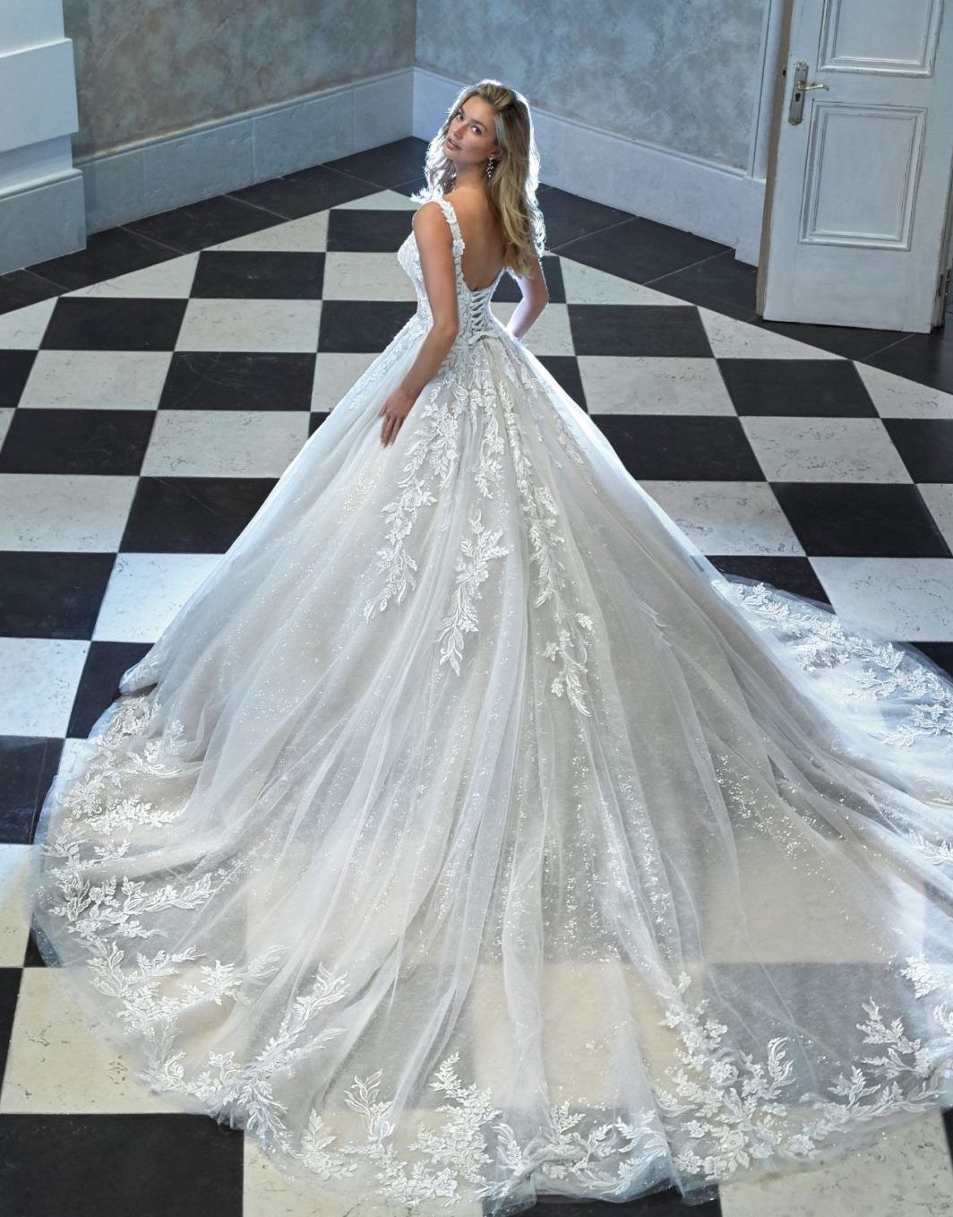 Modèle DP466 - Demetrios Platinum