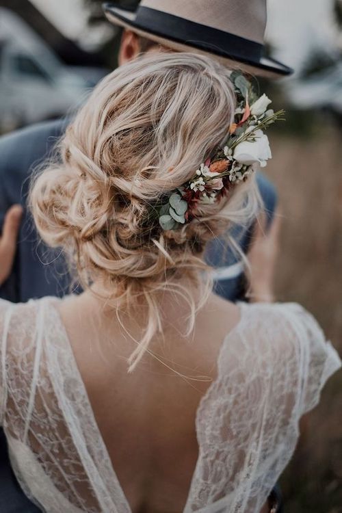 chignon flou mariage, idée chignon déstructuré