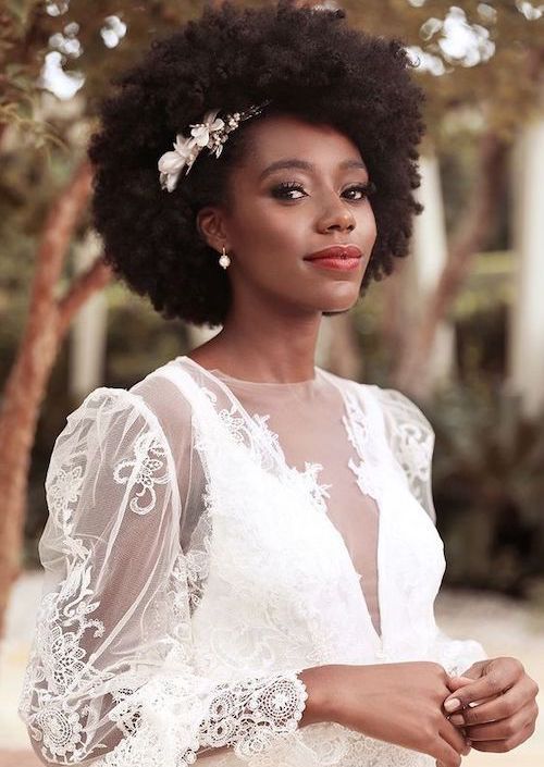coiffure mariage cheveux crépus