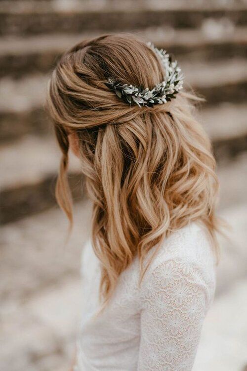 coiffure mariage cheveux mi longs