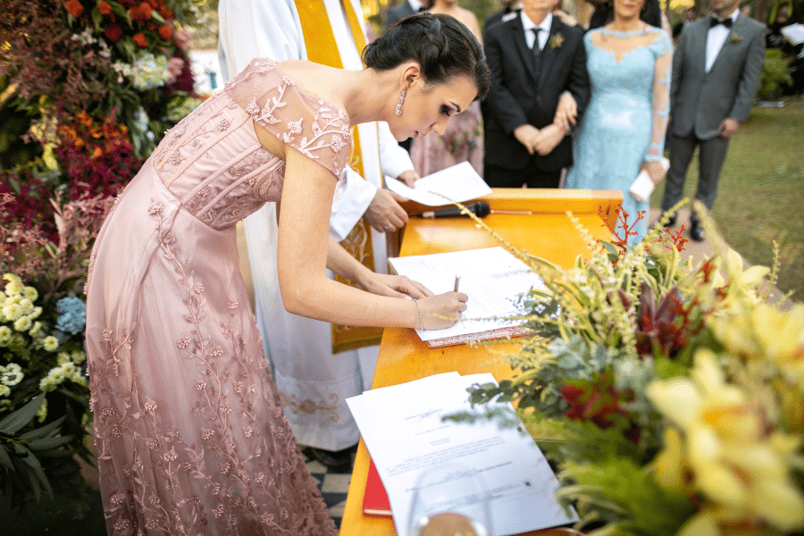 Tenue pour un mariage : nos conseils pour bien s'habiller selon votre rôle le jour J